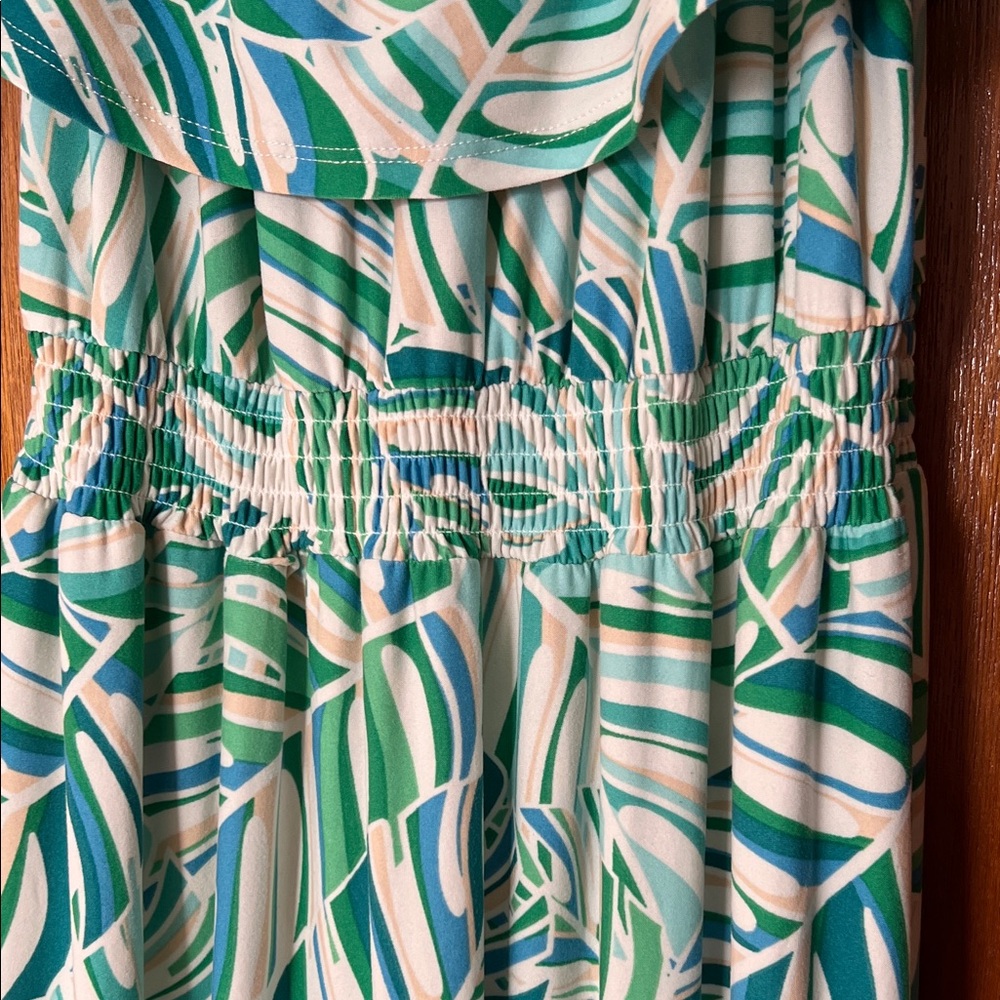 Leaf Patterned Green Maxi Dress - Picture 3 of 3